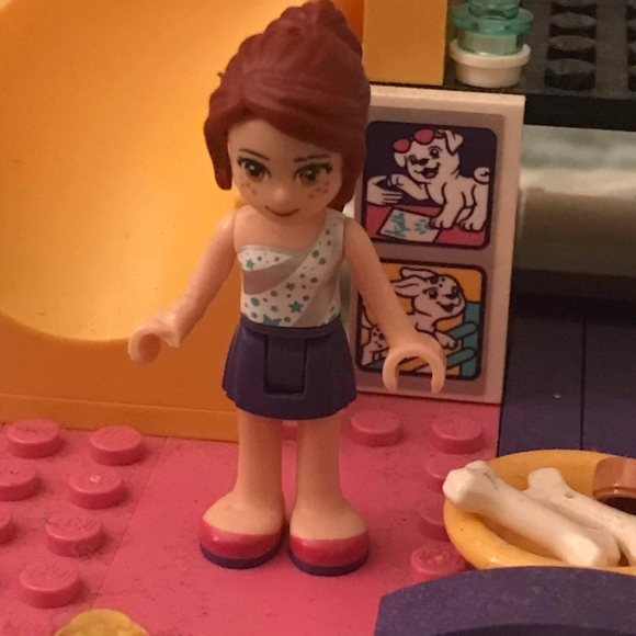 Lego Friends 41300 Puppy Championship Set (Used) - Picture 2 of 6